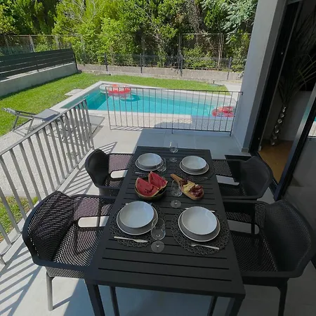 P Palace Maisonette With Private Pool Апартаменты